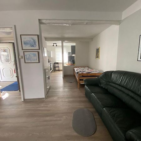 Ferienwohnung mit separatem Eingang und Parkplatz Dorf Mecklenburg Exterior foto